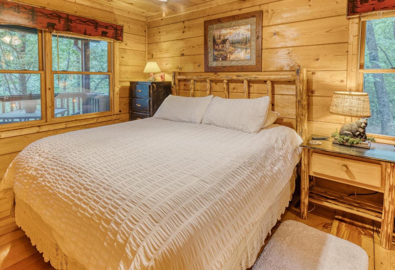 Secluded Sunrise Ridge-10 Min From Blue Ridge, King Beds, Hot Tub, 2 Porches, Fireplace Wood Burning, Mountain View, Cozy Exterior photo