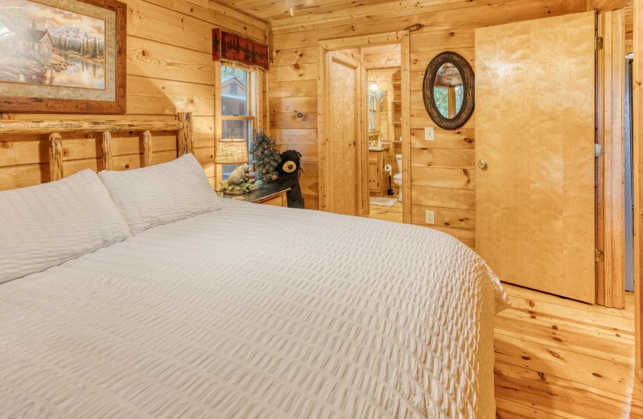Secluded Sunrise Ridge-10 Min From Blue Ridge, King Beds, Hot Tub, 2 Porches, Fireplace Wood Burning, Mountain View, Cozy Exterior photo